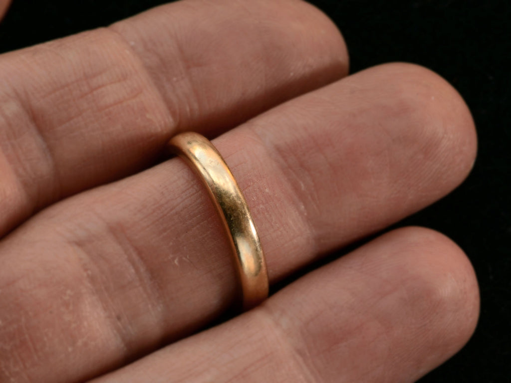 1907 3.5mm 18K Wedding Band (on finger for scale)