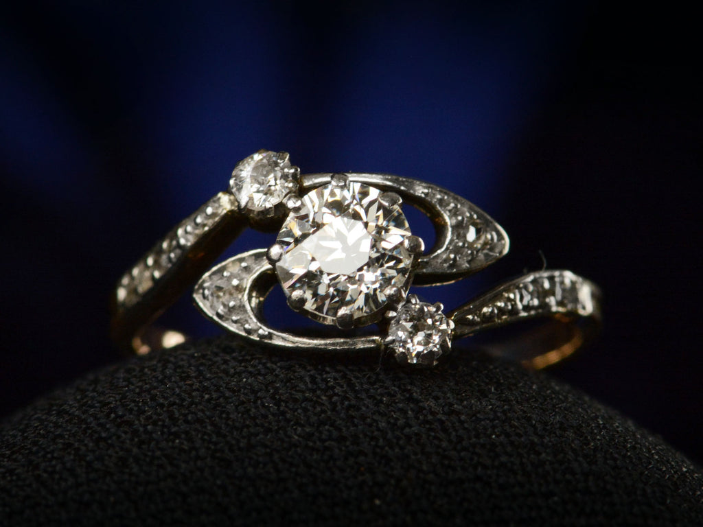 c1900 Nouveau Diamond Ring (detail)
