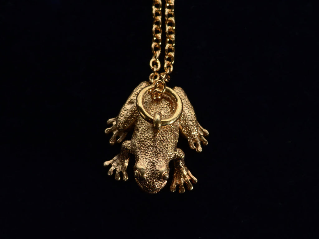 c1970 Gold Frog Pendant (detail)