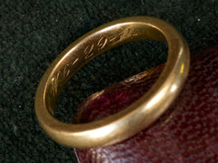 thumbnail of 1914 18K Wedding Band (side view)