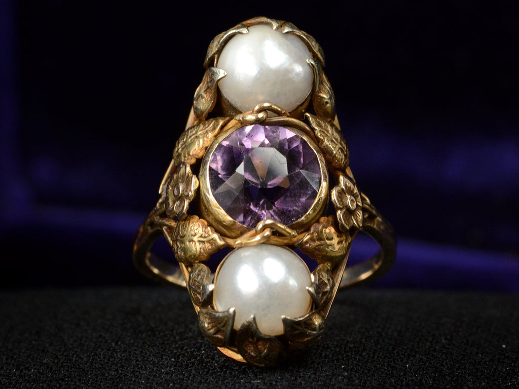 c1900 Arts & Crafts Pearl Ring (detail view)