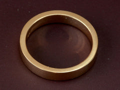 thumbnail of EB 4.2mm Square Wedding Band (top view)