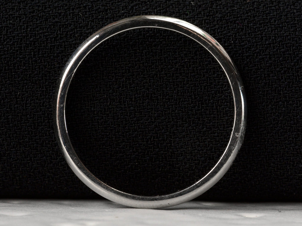 EB 1.8mm Platinum Knife Edge Band (profile view)