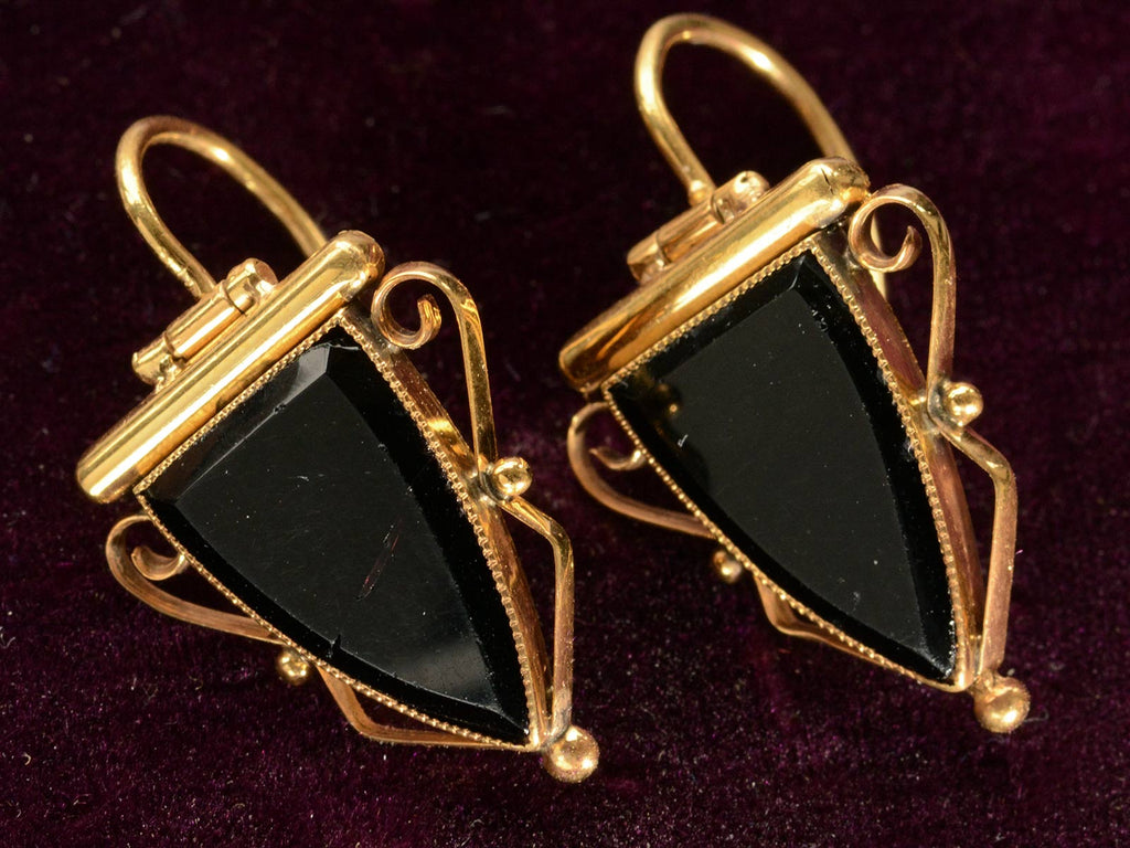 c1890 Onyx Earrings (side view)