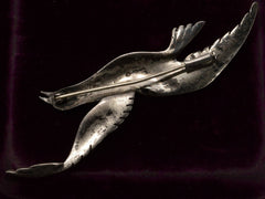 c1900 Seagull Brooch (backside view)