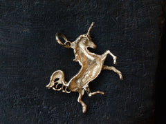 thumbnail of 1980s Gold Unicorn Charm (backside)