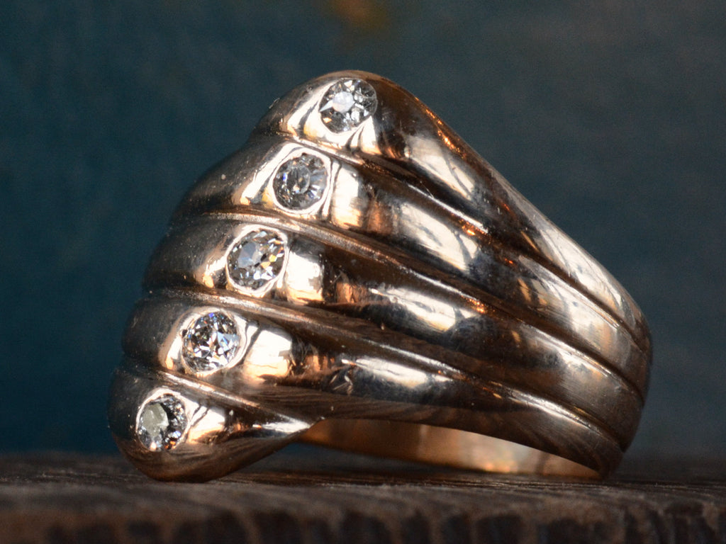 1890s Art Nouveau Wave Ring (side view)