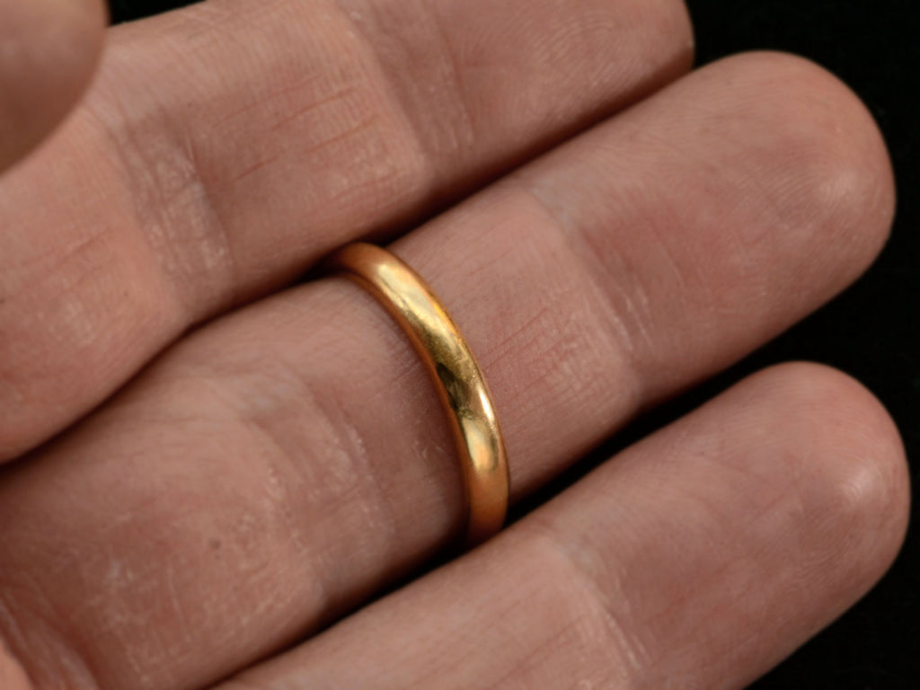 c1950 22K Gold Band (on finger for scale)