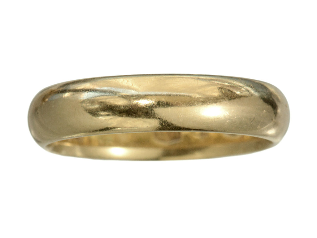 A rounded c1970 Italian 4.6mm wide 18K yellow gold wedding band, shown on white background.