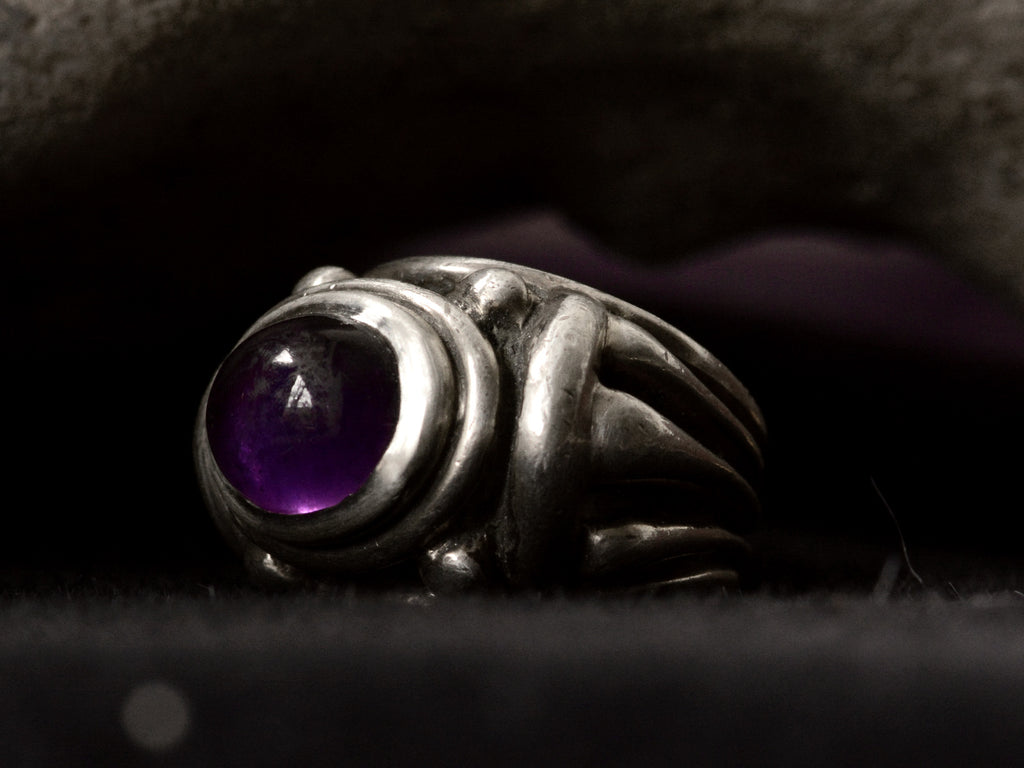 c1980 Silver Amethyst Ring (right angle view on dark background)