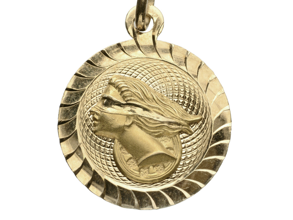 c1980 Justice Gold Pendant (on white background)