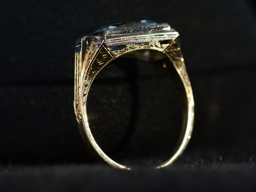 c1930 Aquamarine Ring (profile view)