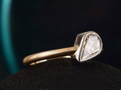 thumbnail of EB 0.76ct Comet Ring (side view)