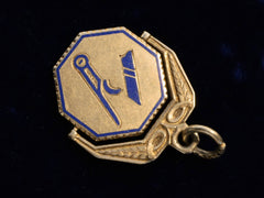 thumbnail of c1910 Gold Masonic Spinner (side view)
