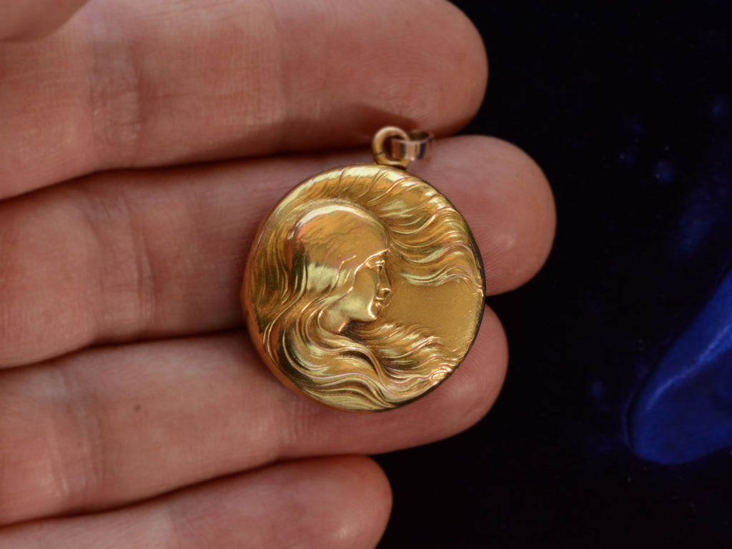 c1910 Art Nouveau Yellow Gold Locket (on hand for scale)