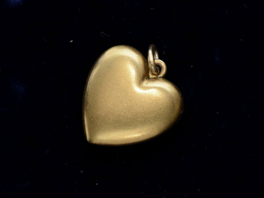 c1890 Plain Heart Charm (side view)