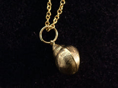 thumbnail of 1960s Gold Shell Necklace (side view)