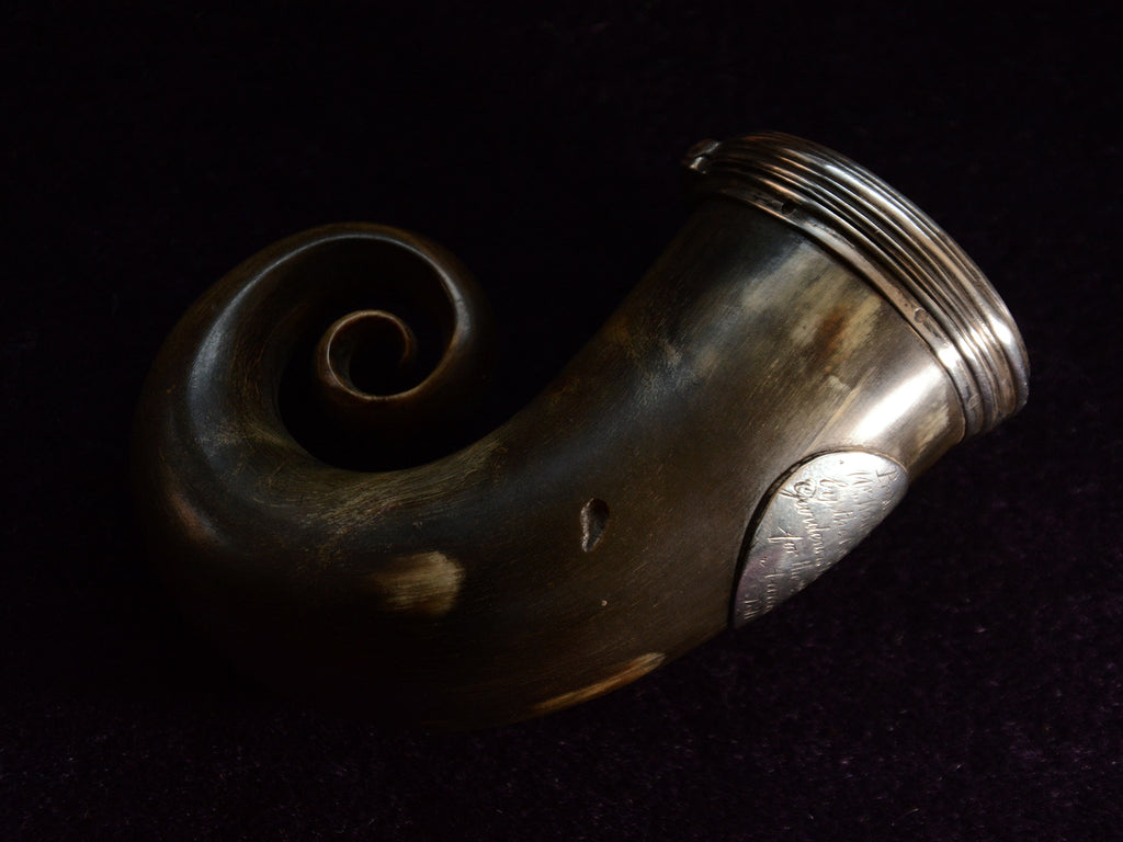 Reverse side of c1811 Dark Brown Ram's Horn Snuff Box (shown on dark background)