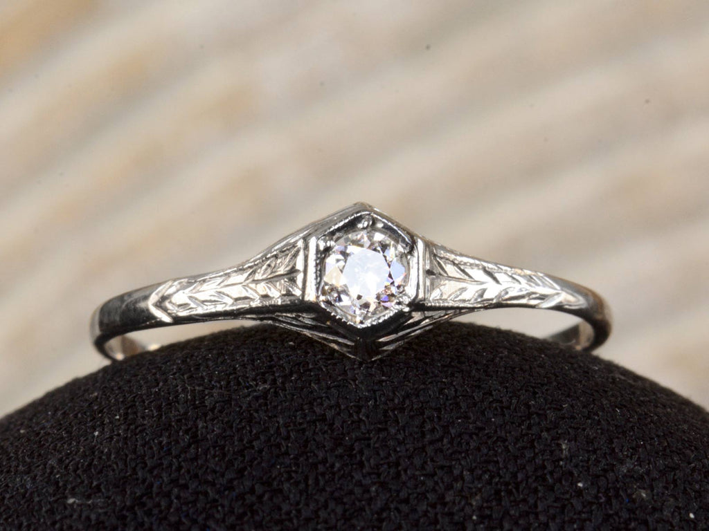 1920s Deco 0.10ct Ring (detail)