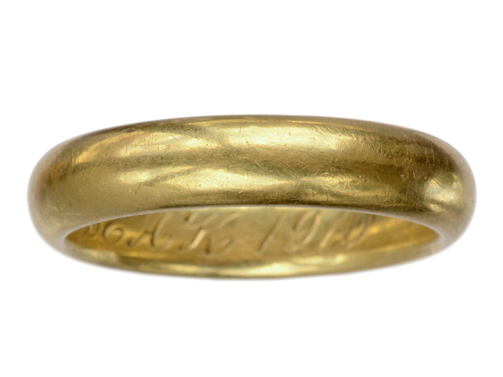 1910 18K Gold Wedding Band (on white background)