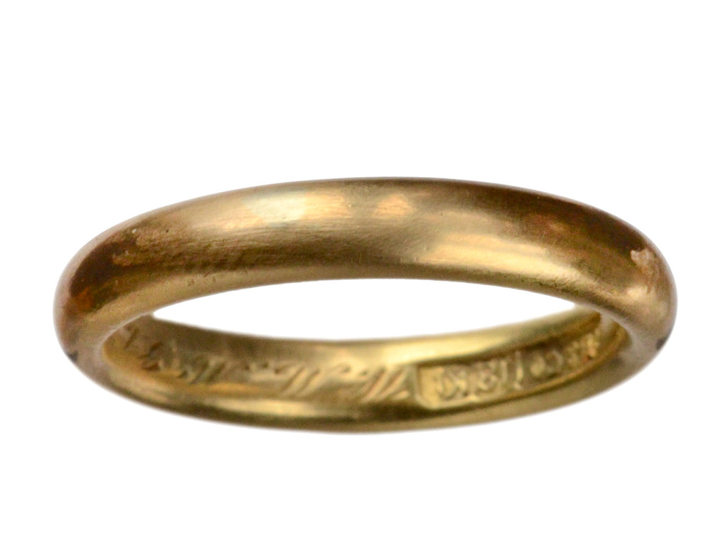 1921 18K Wedding Band (on white background)