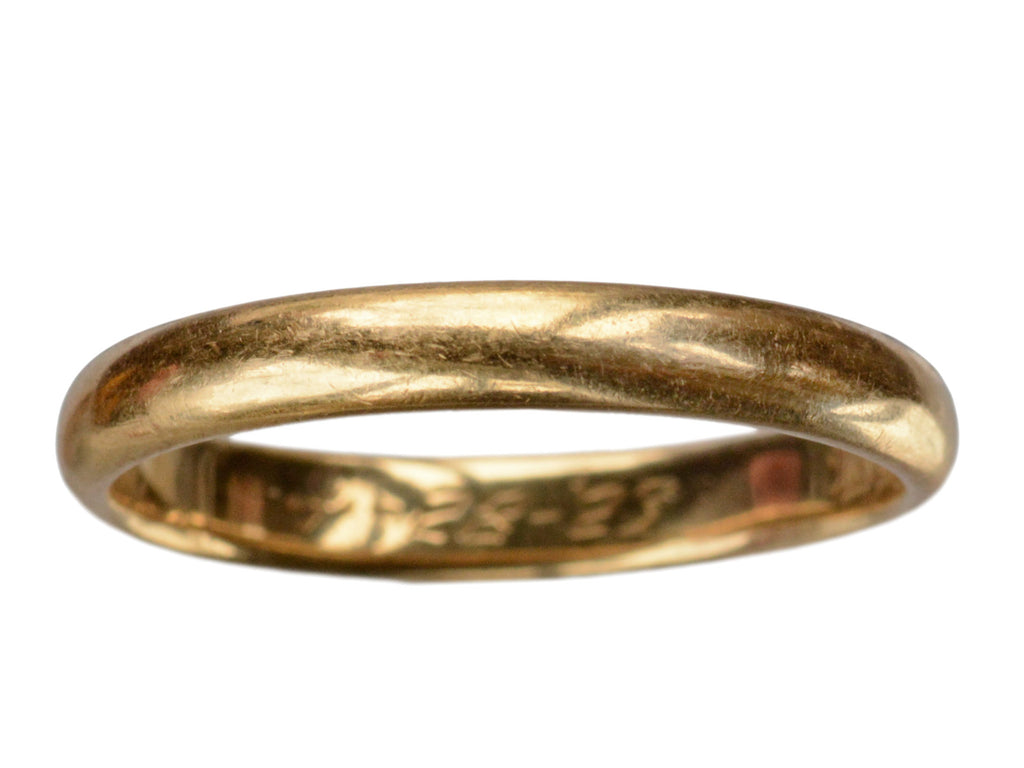 1923 18K Wedding Band (on white background)