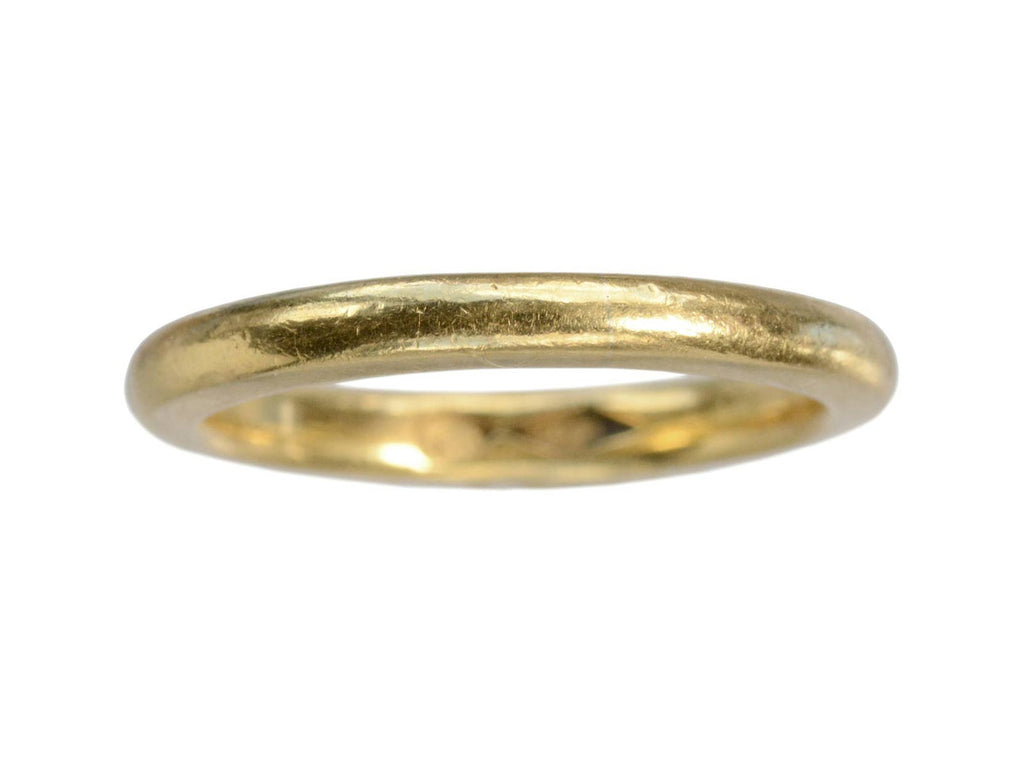 c1920 22K 2.4mm Band (on white background)