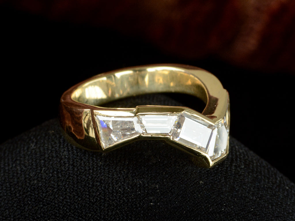 1980s Asymmetrical Diamond Ring