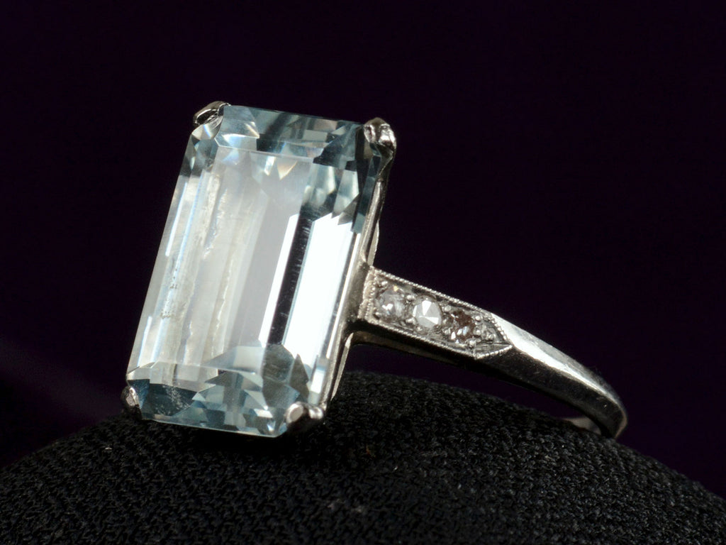 1930s Art Deco Aquamarine Ring