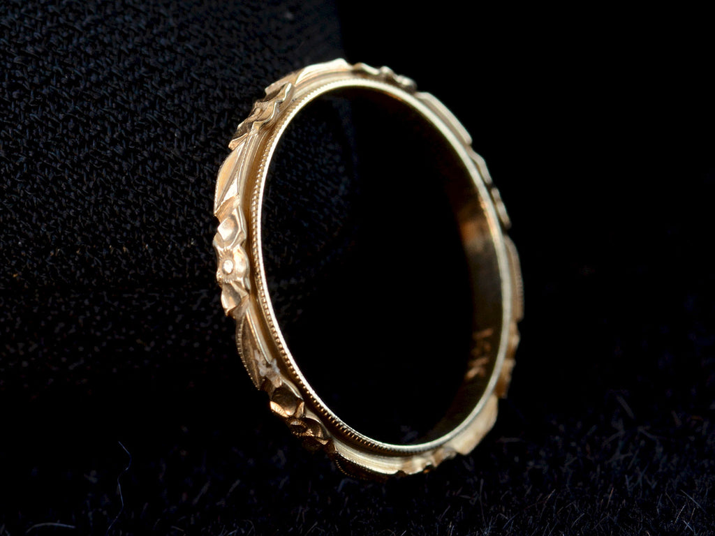1940s Decorated Gold Band