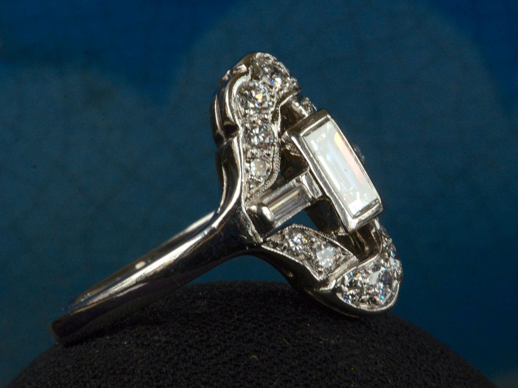 1930s Deco 0.60ct Rectangle Ring