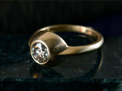 EB Grey Diamond Stirrup Ring