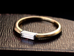 EB 0.09ct Baguette Ring