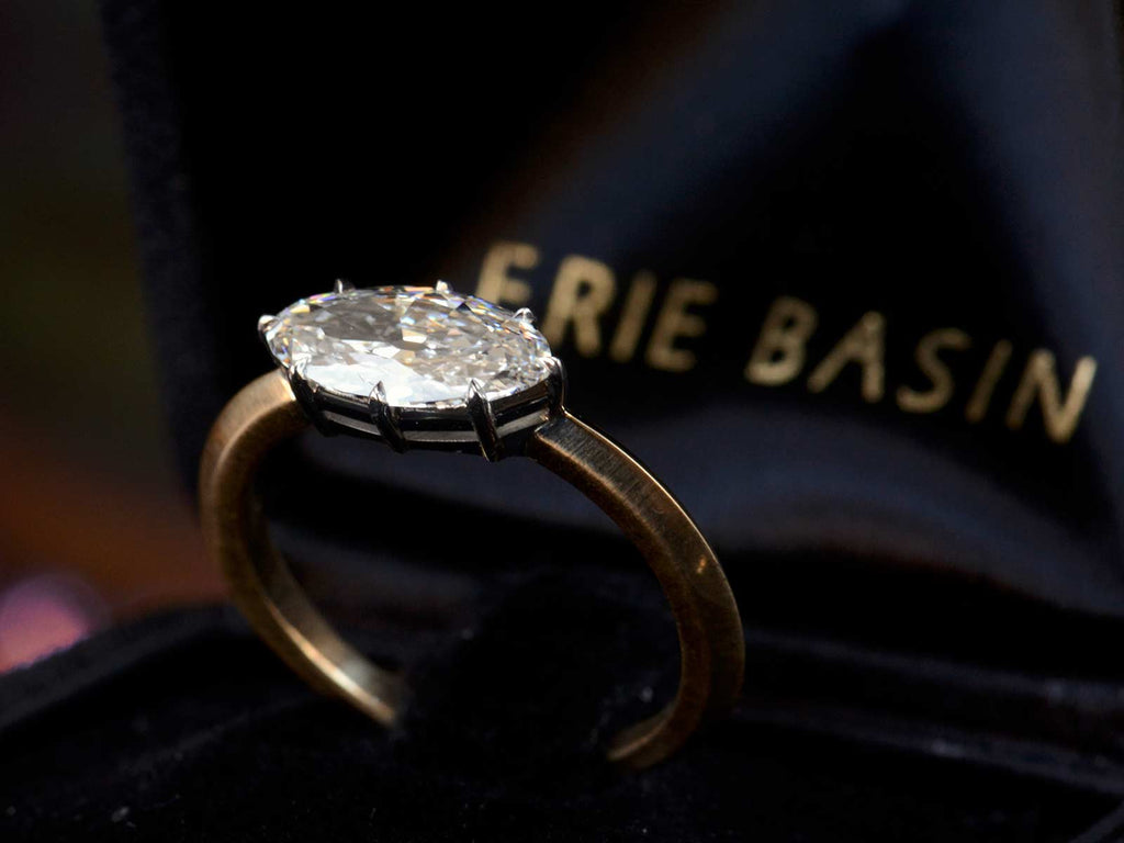 EB 1.26ct Oval Diamond Ring (profile side)