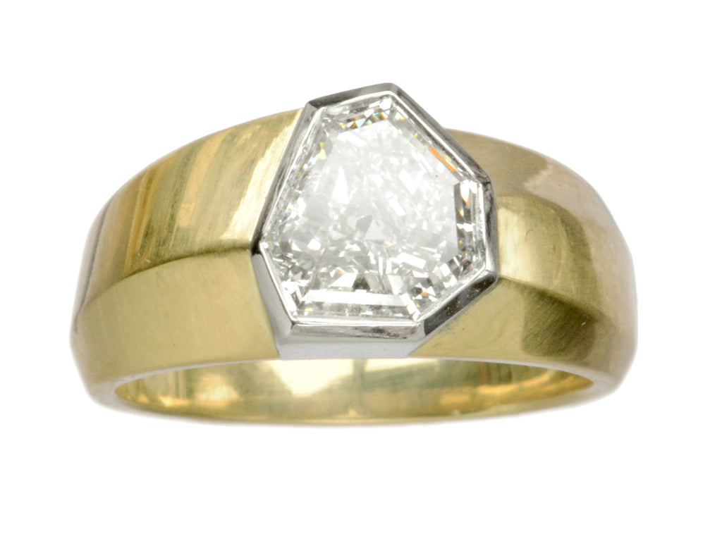 EB Diamond Meteor Ring (on white background)