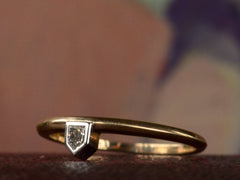 EB 0.07ct Bullet-Shaped Baguette Diamond Ring