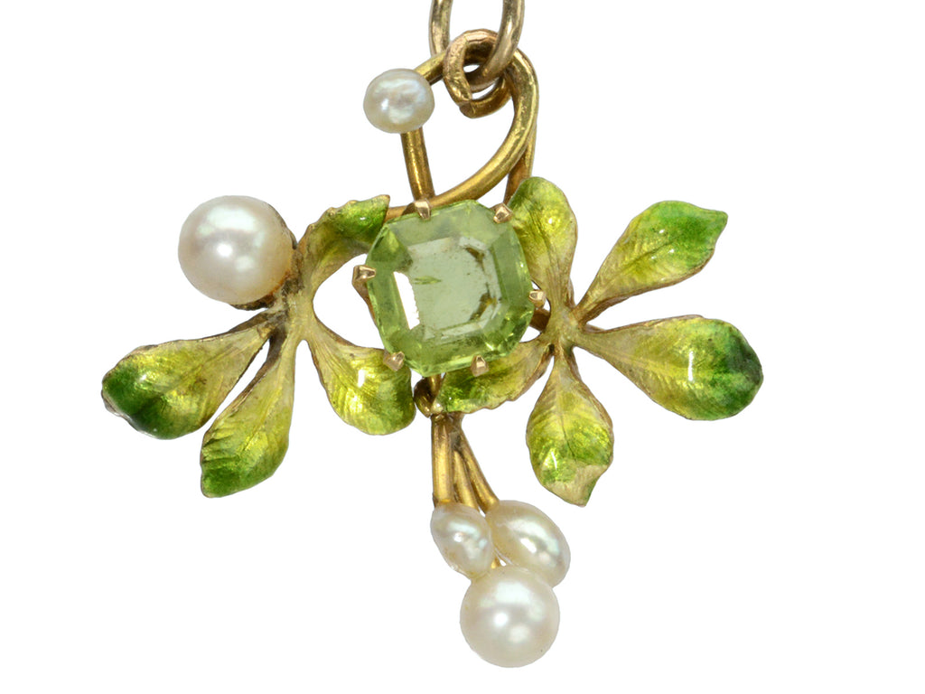 c1900 Nouveau Peridot Pendant (on white background)