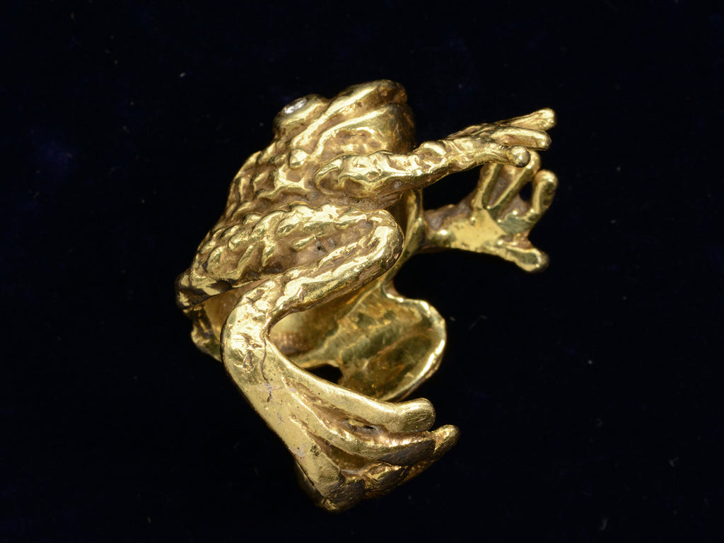 1970s Erwin Pearl Frog Ring (bottom view)