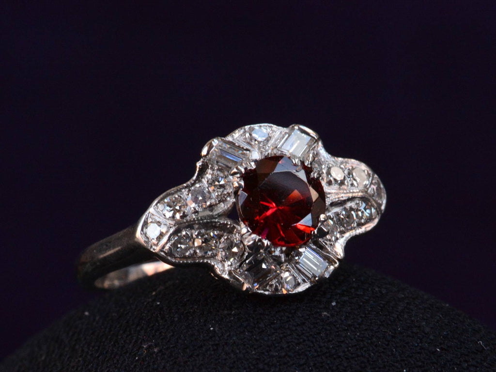 1930s Deco Garnet & Diamond Ring