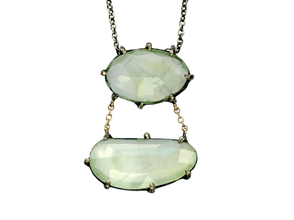 1980s Green Quartz Pendant Necklace (on white background)