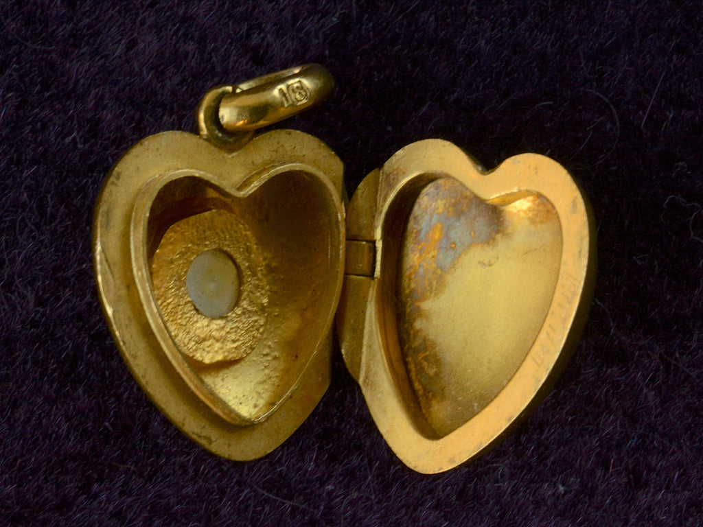 1900s 18K Heart Locket
