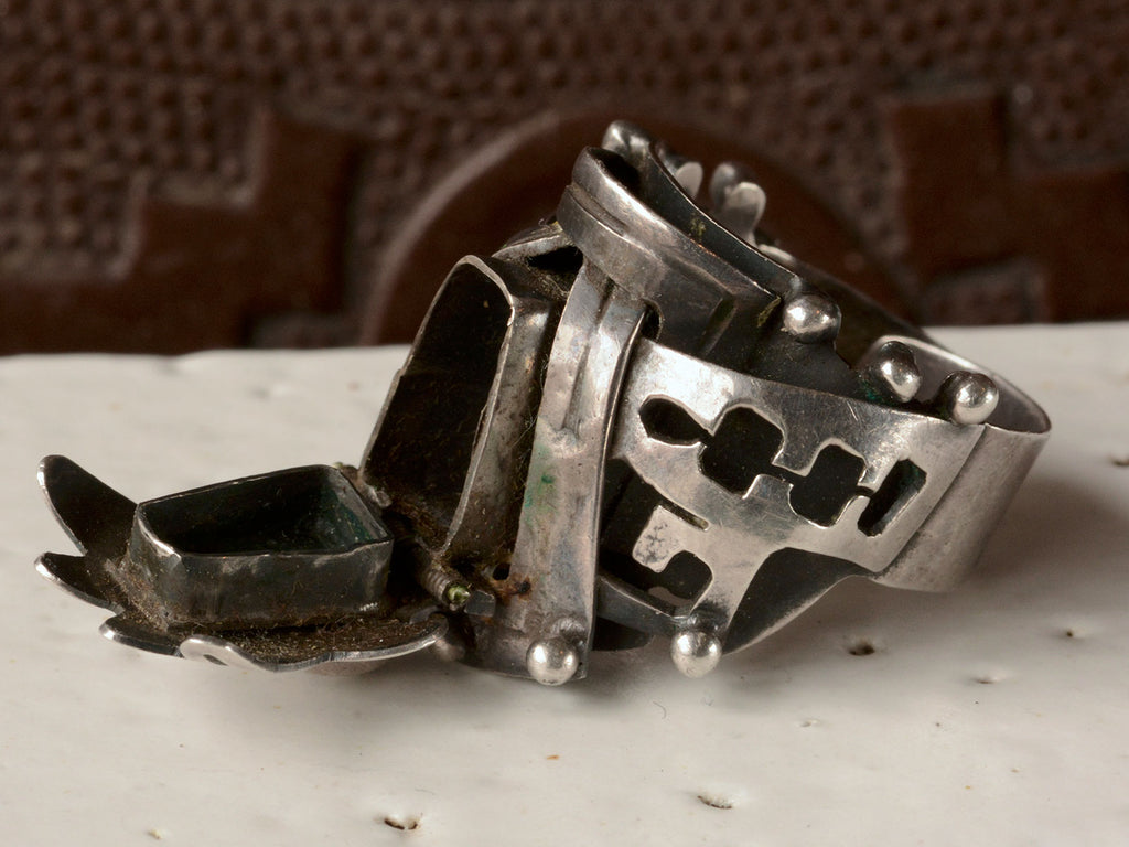 1960s Silver Locket Ring (side view shown open)