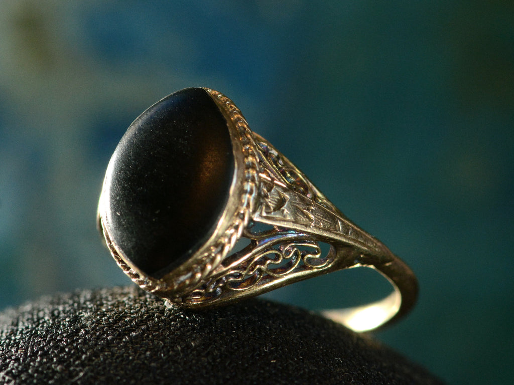 c1930 Onyx Filigree Ring