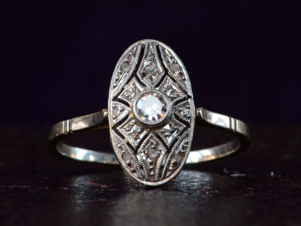 1920s French Oval Filigree Ring (detail)