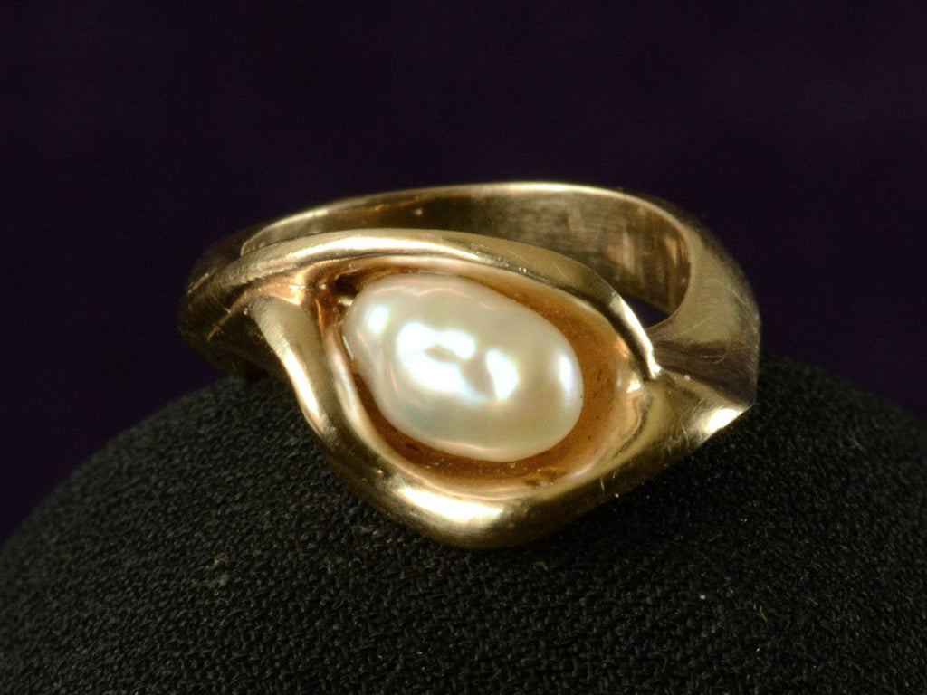 1970s Biomorphic Pearl Ring