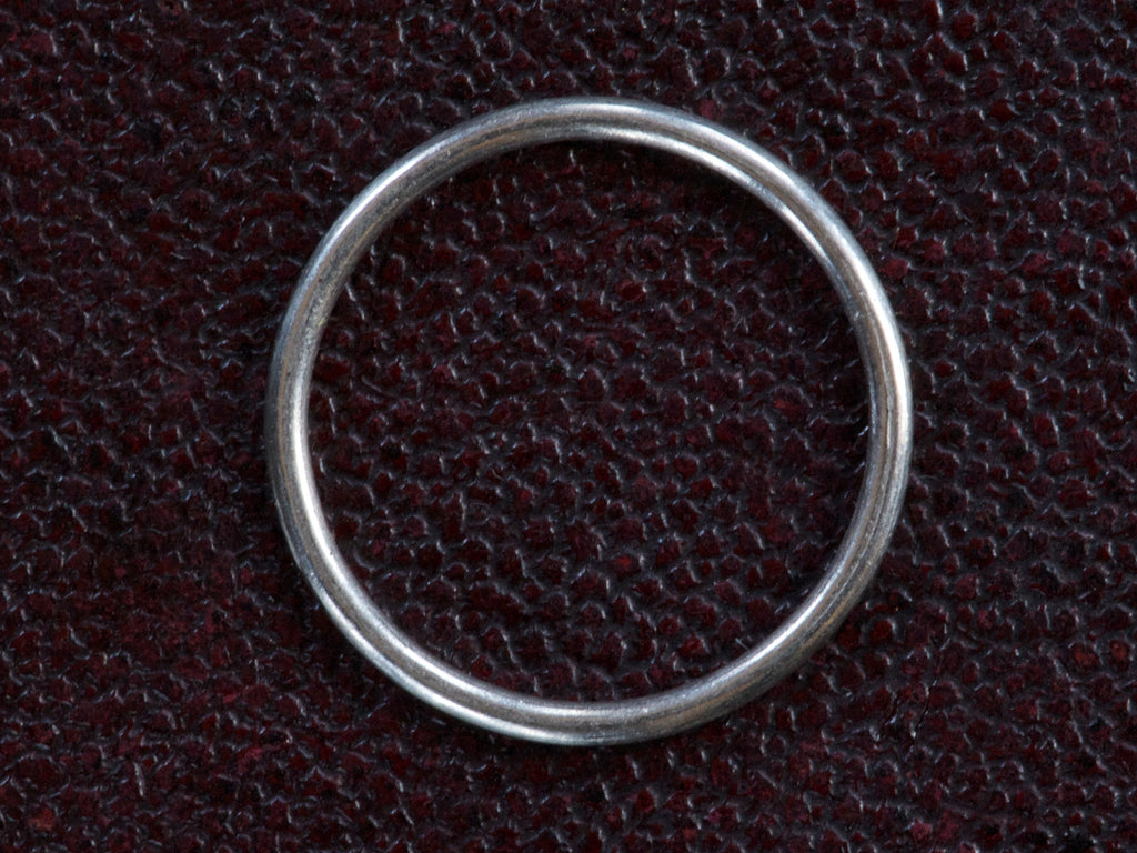 Mid 1900s Plain Platinum Band (profile view)