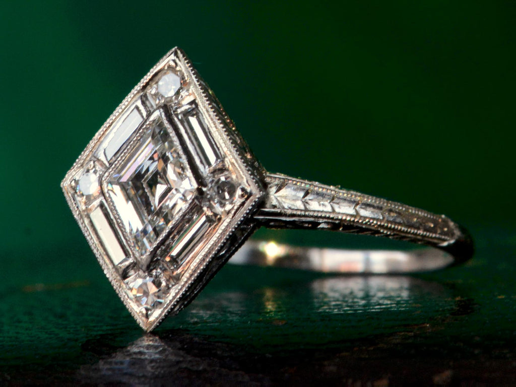 1920s Deco Diamond Shaped Ring