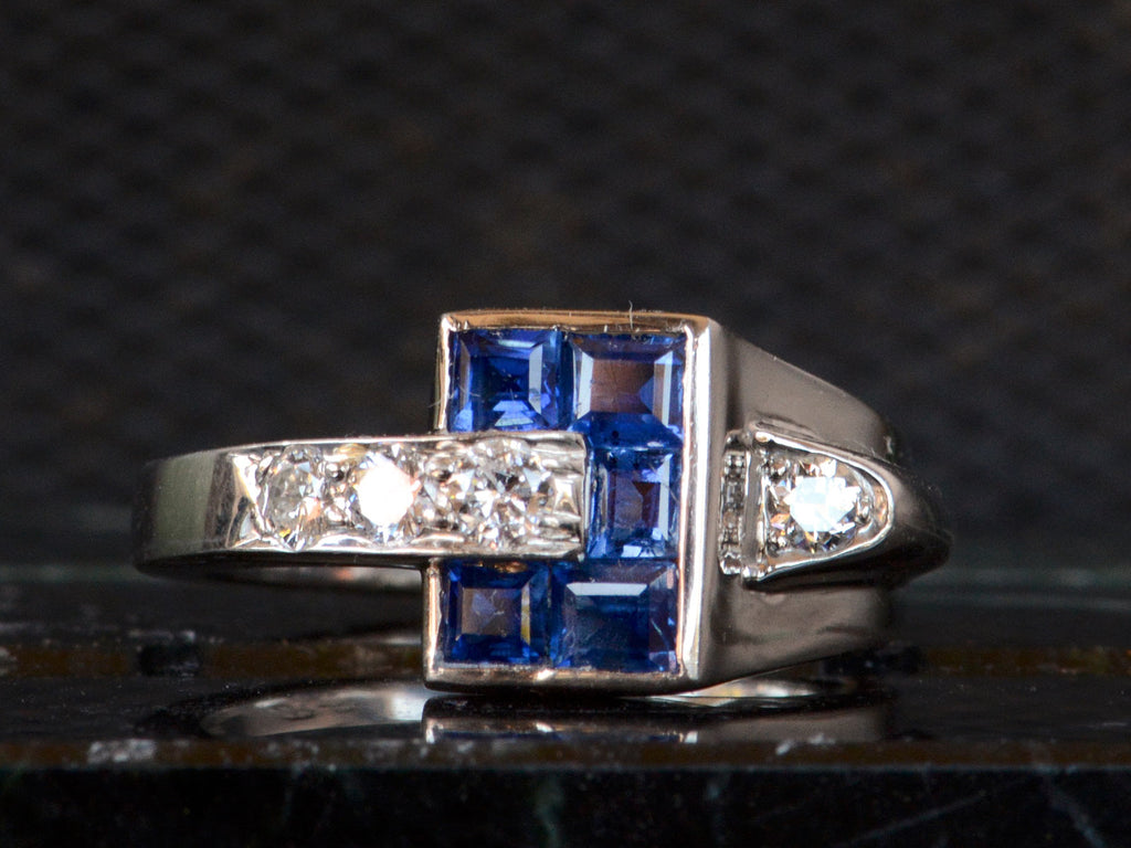 1940s Retro Sapphire Ring