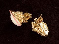 Vintage Conch Shell Earrings (backside)