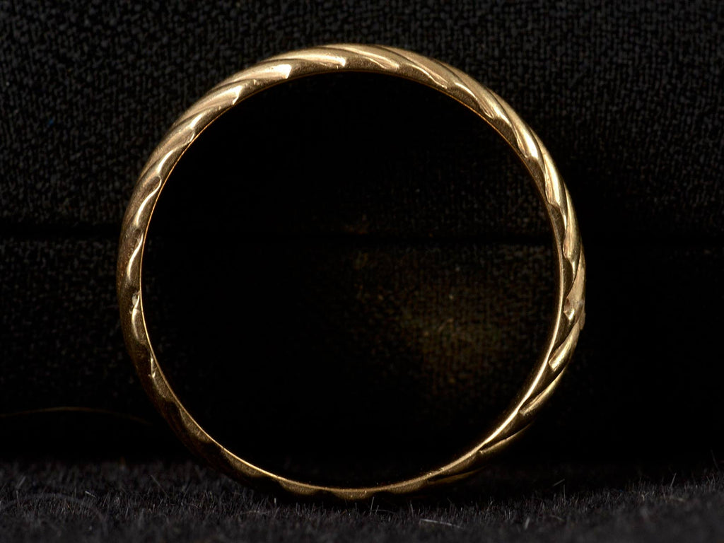 1940s Reeded 6.5mm Band (profile view on black bakcground)